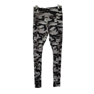 Rue 21 Camo High-Rise Legging XS with pockets on side